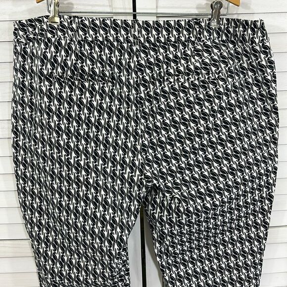 Talbots Crop Pants Size 18W Tuscan Bird Print - Picture 7 of 13